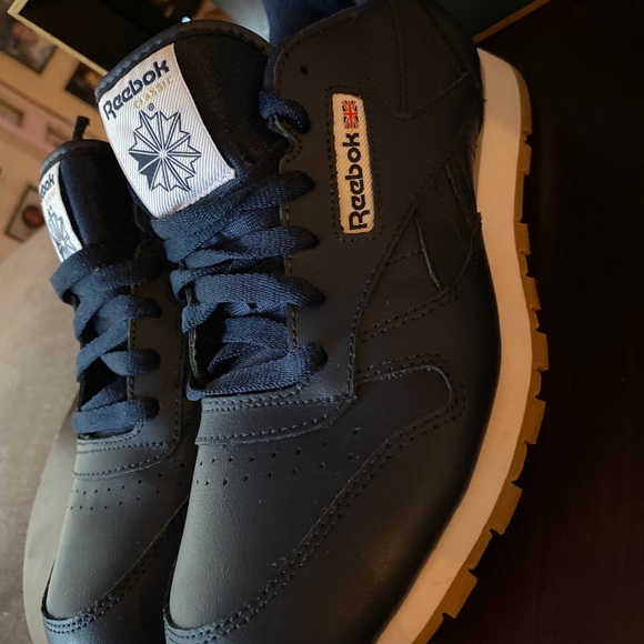Reebok classic-Navy Leather-size 6 - Picture 1 of 12